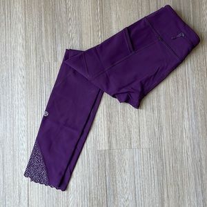 Lululemon crops with scallop hem